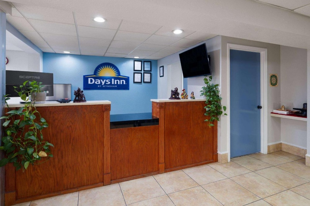 Days-Inn by Wyndham Montgomery I-85